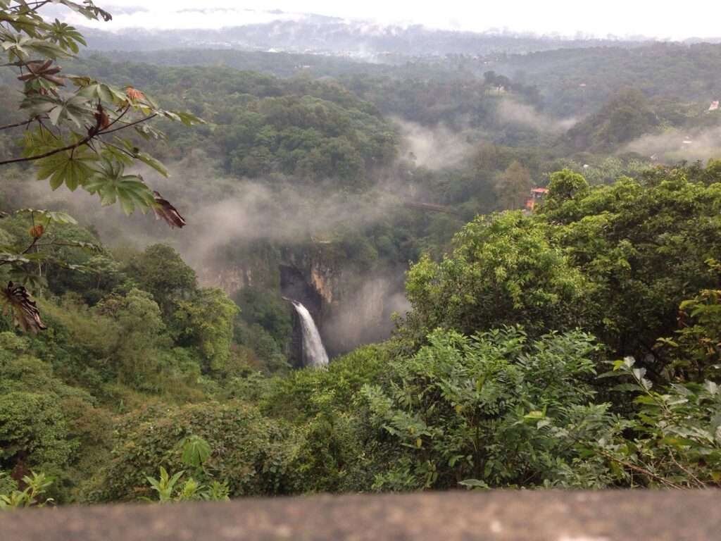 Klima in Mexiko – feuchtes Hochland mit Wasserfällen bei Xico, Veracruz