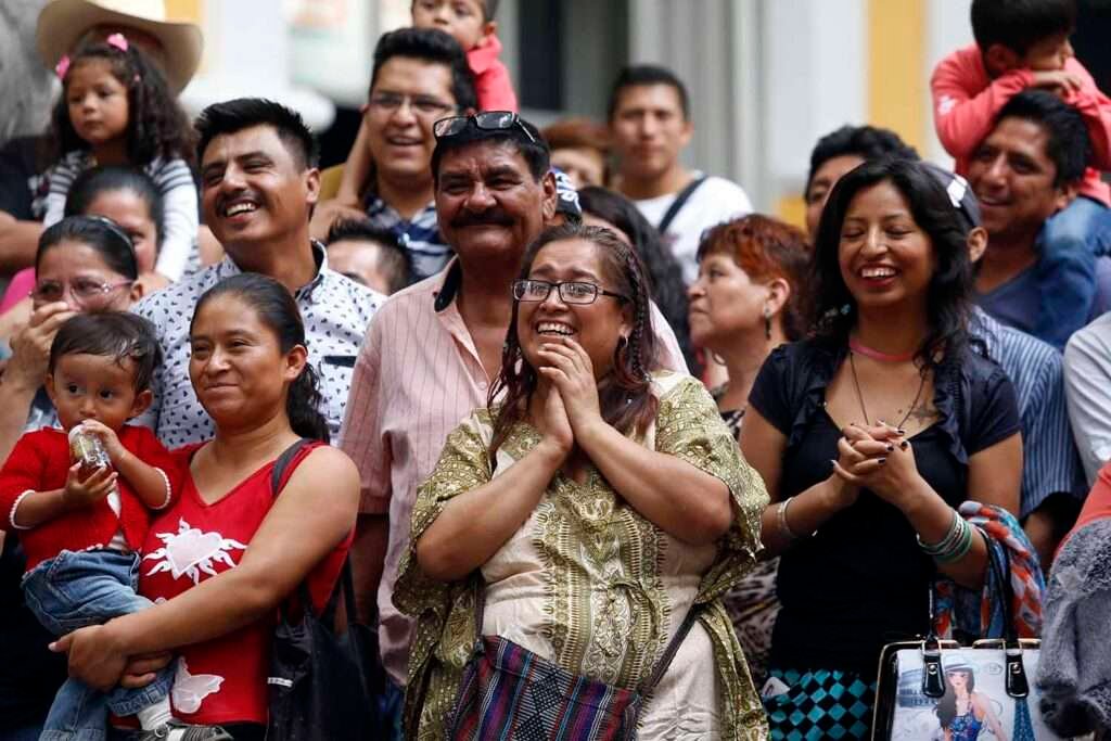 Lachende Gesichter in Mexiko zeigen, was Mexiko besser macht als Deutschland