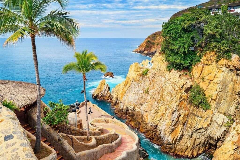 Aussicht auf die Klippenspringer-Plattform in Acapulco