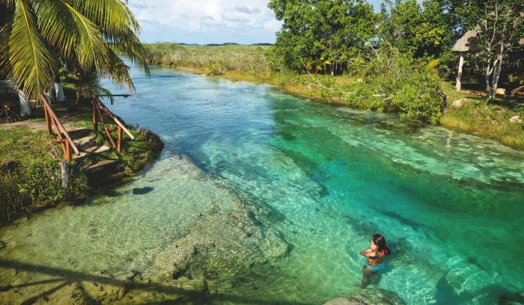 Türkisfarbenes Wasser in Bacalar – ruhiger Rückzugsort in Quintana Roo